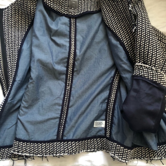 Gap Jacket - Picture 3 of 4